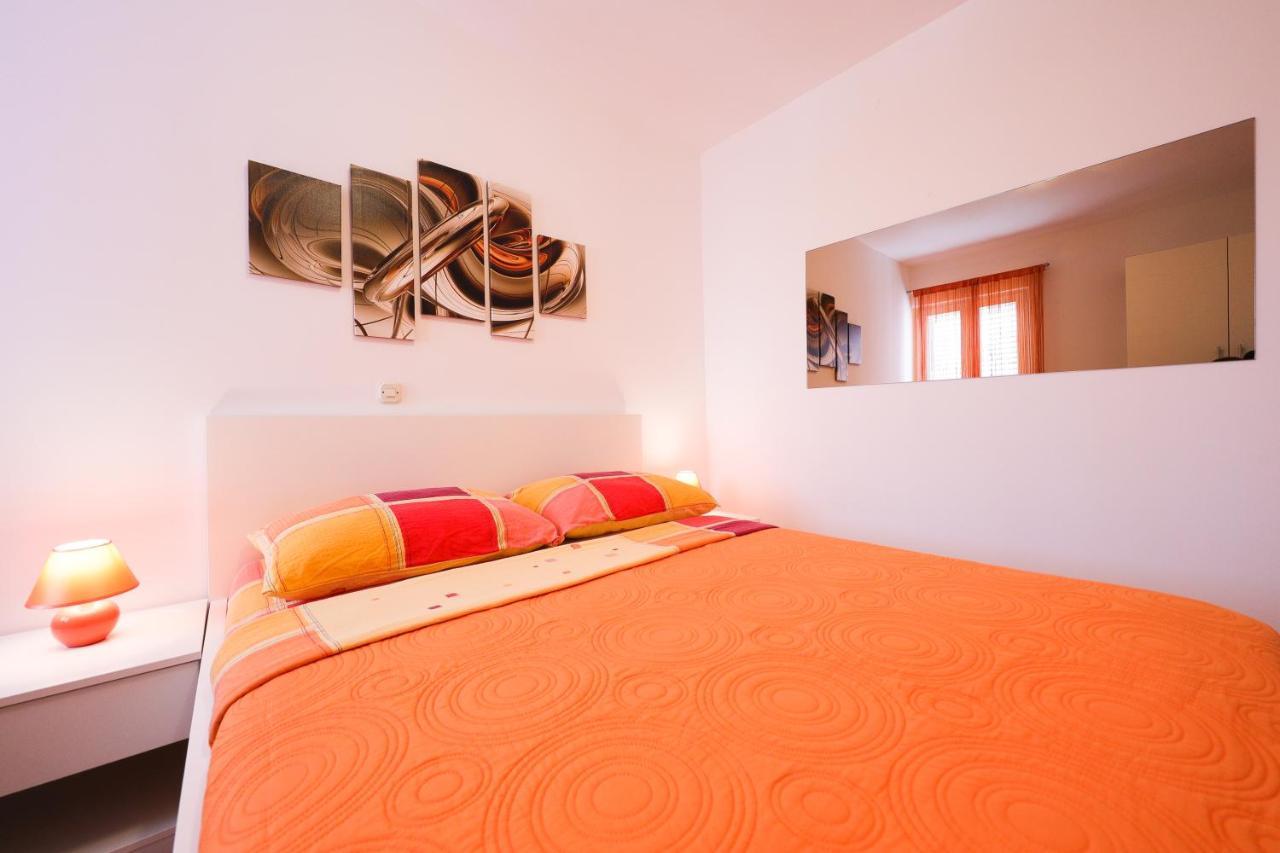 Villa Pino With Pool, Sauna & Jacuzzi Petrcane Exterior foto