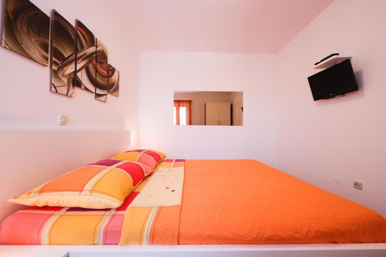 Villa Pino With Pool, Sauna & Jacuzzi Petrcane Exterior foto