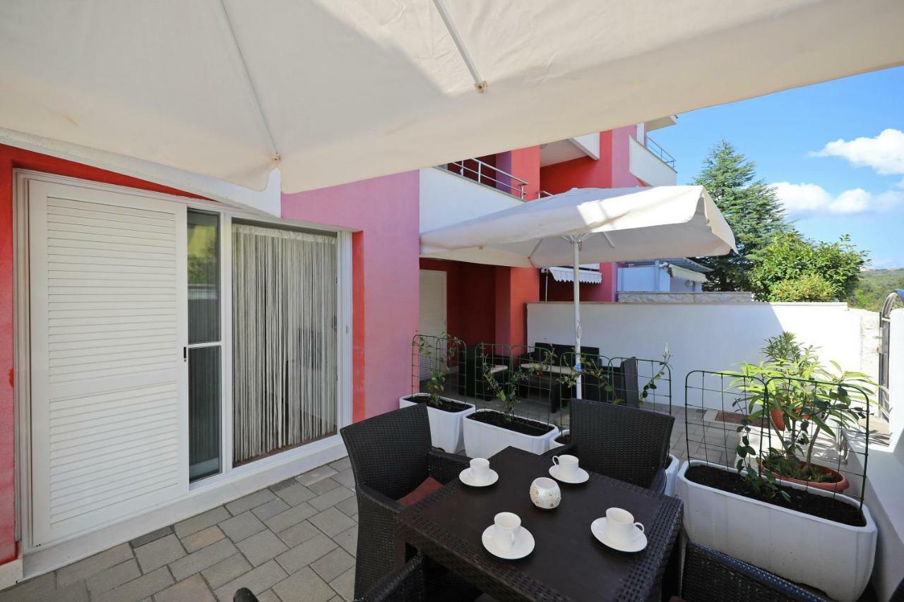 Villa Pino With Pool, Sauna & Jacuzzi Petrcane Exterior foto